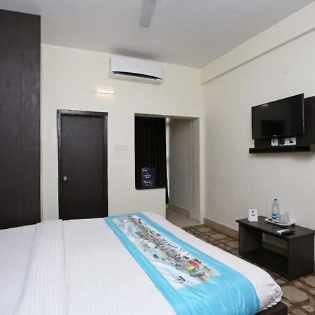 Hotel Stellar Bhubaneswar Bagian luar foto